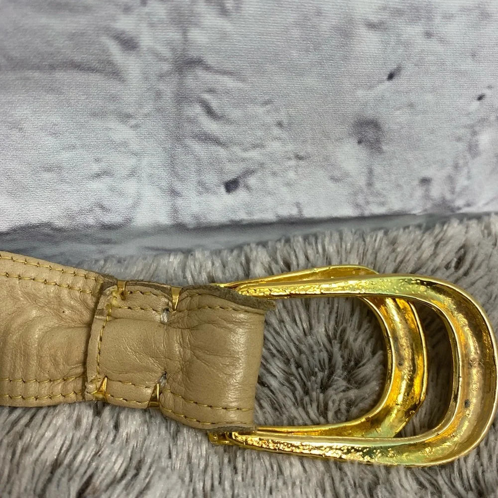 Saks‎ Fith Avenue Vintage Leather Belt